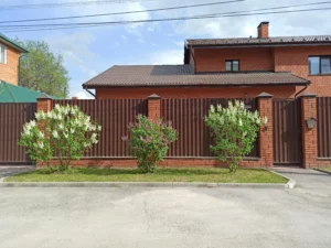 ogrodzenie domu koszt